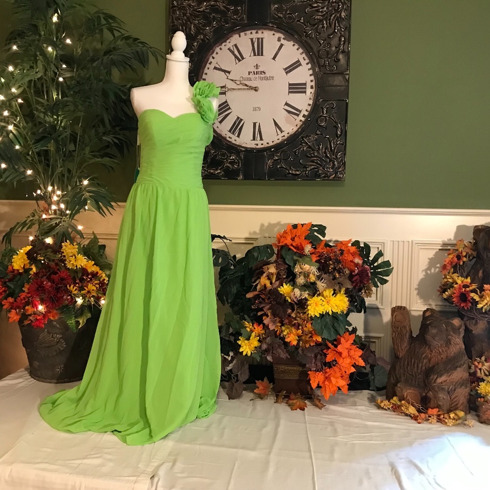 Formal evening prom dress